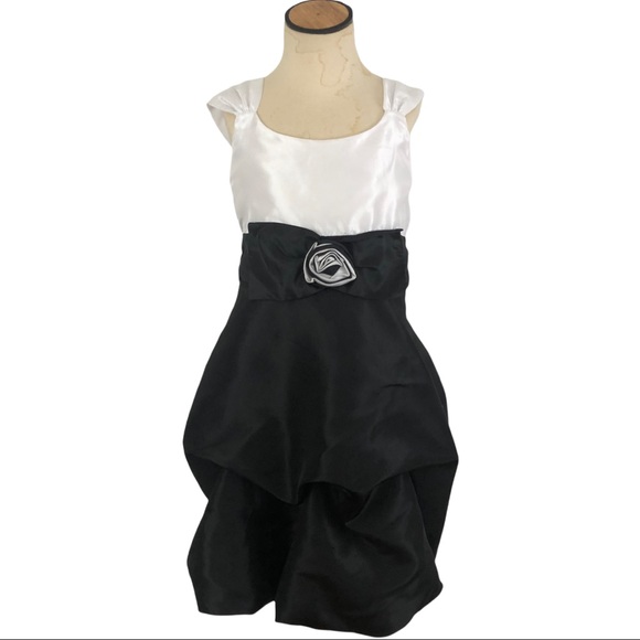 velvet butterfly Other - VELVET BUTTERFLY Girl's Black White Bubble Taffeta Formal Party Holiday DRESS 12